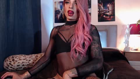 Snapshot of alexjhonsson chatting on 12/26/24, 03:10 Alexjhonsson online show from 12/26/24, 03:10