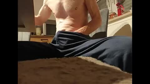 Snapshot of alexmannnn3 chatting on 12/17/25, 07:03 im xxl 22x6 Bitte Voten nach ShowPV Show Sexy bin uncut diese woche ab Uhr live cam Sklave Alex 22x6 Uncut Ass Cums online show from 12/17/25, 07:03