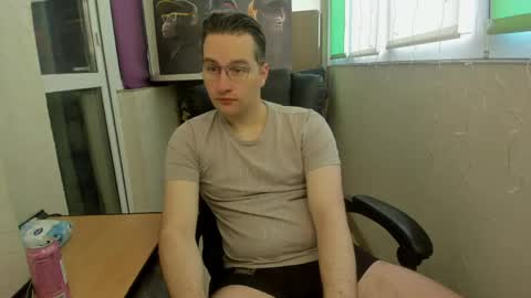 Snapshot of alexs9xtime chatting on 05/17/26, 01:18 alexs9xtime online show from 05/17/26, 01:18
