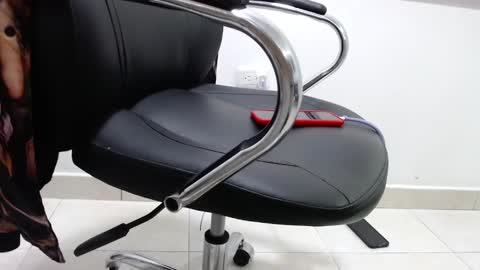 Alex online show from 02/16/25, 01:03