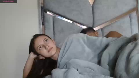 alex y luisa online show from 03/19/26, 03:38