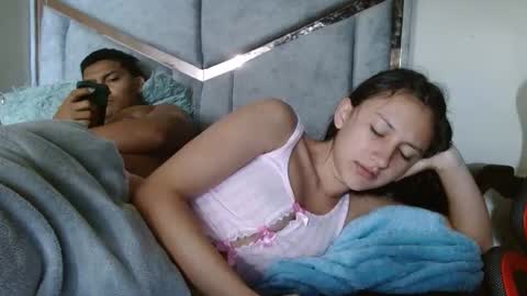 Snapshot of alexvsluisa chatting on 05/27/26, 03:09 alex y luisa online show from 05/27/26, 03:09