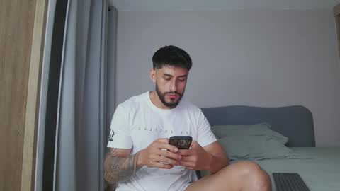 Alex   freelance model  instagram alex b229 online show from 10/26/25, 10:58