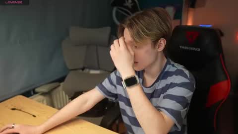 Alexycutie online show from 02/15/26, 04:36