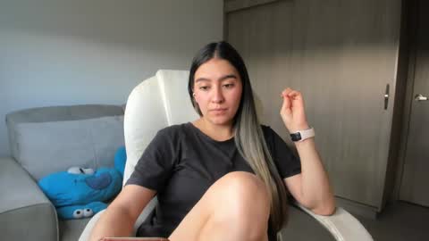 alexyferrer1 online show from 11/11/25, 09:26