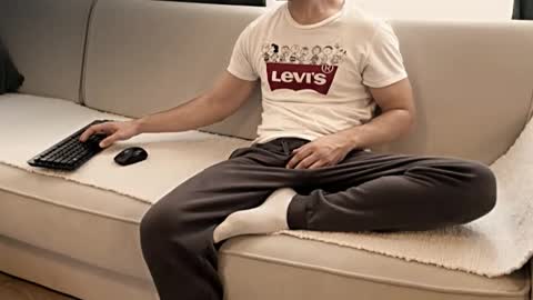 alfadreamer0011 online show from 01/13/26, 11:26