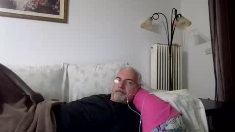 Snapshot of alfatop chatting on 12/02/25, 11:45 I wanna cum online show from 12/02/25, 11:45