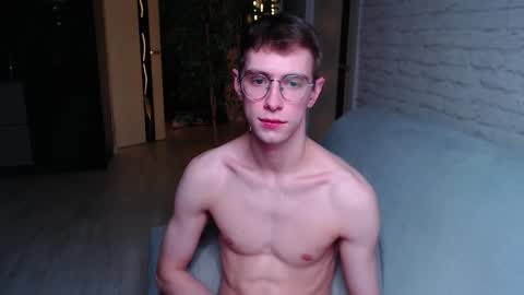 Alfie online show from 09/21/25, 02:57