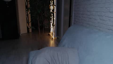 Alfie online show from 09/24/25, 12:25