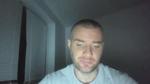 alfiesolomons87 online show from 12/20/24, 08:01