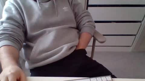 WorkFromHomeFun online show from 11/06/25, 08:59