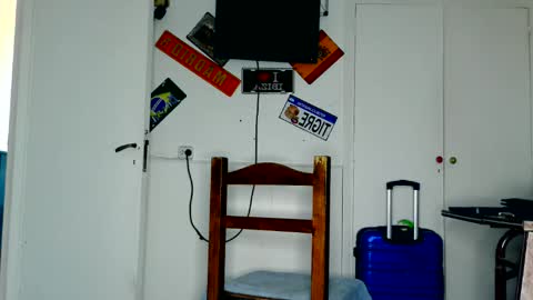 Snapshot of alfredopantuso chatting on 04/22/26, 08:43 alfredopantuso online show from 04/22/26, 08:43