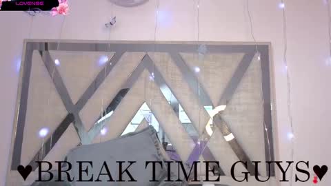 Carolina Join The Fan Club  online show from 12/22/25, 02:41