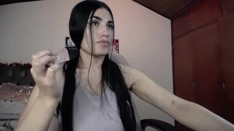 Snapshot of alheli_16 chatting on 01/04/25, 02:56 Alheli online show from 01/04/25, 02:56