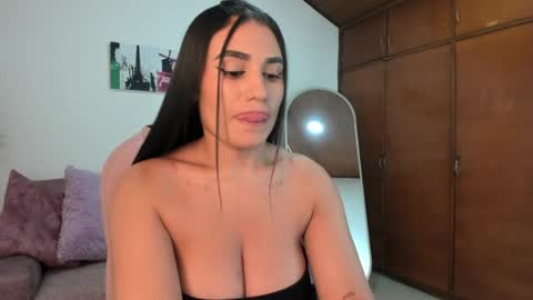 Snapshot of alheli_16 chatting on 05/02/26, 12:32 Alheli online show from 05/02/26, 12:32