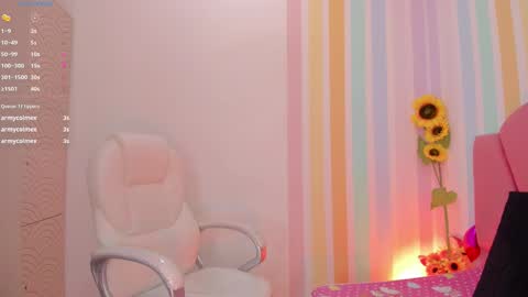 Snapshot of alia_peach_ chatting on 03/11/25, 07:58 Alia online show from 03/11/25, 07:58