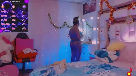 aliana_ross online show from 12/15/25, 07:01