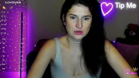 Snapshot of alianna_solo_kiss chatting on 04/24/26, 11:23 Alianna online show from 04/24/26, 11:23