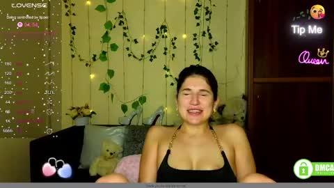 Snapshot of alianna_solo_kiss chatting on 05/19/26, 11:27 Alianna online show from 05/19/26, 11:27