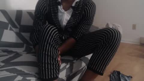 Snapshot of aliasallday chatting on 01/07/25, 02:10 Alias online show from 01/07/25, 02:10