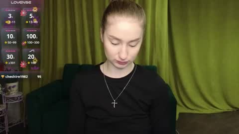 Snapshot of alicafoxis chatting on 05/25/26, 05:41 Alica online show from 05/25/26, 05:41