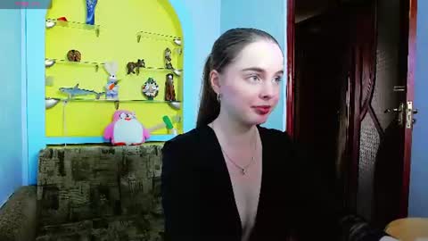 alice online show from 06/11/26, 02:22