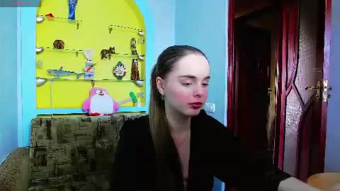 alice online show from 06/11/26, 02:53