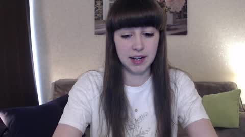 alice_59 online show from 04/22/26, 10:17
