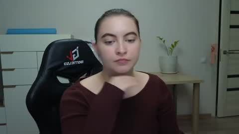 Alice online show from 04/16/26, 03:46