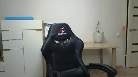 Alice online show from 04/22/26, 06:20