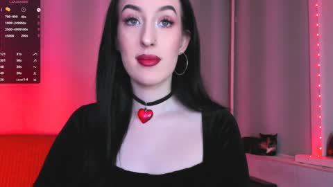 Snapshot of alice___mistress chatting on 01/25/25, 12:38 Miss Alice online show from 01/25/25, 12:38