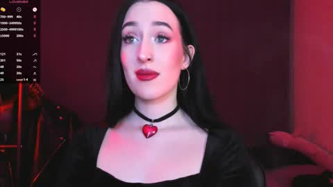 Snapshot of alice___mistress chatting on 02/04/25, 12:08 Miss Alice online show from 02/04/25, 12:08