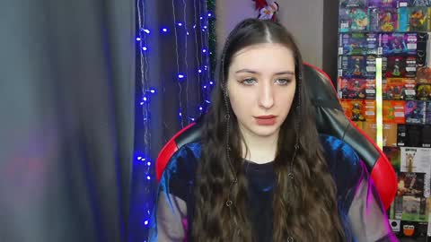 Snapshot of alice_bailey chatting on 12/13/24, 04:27 Alice online show from 12/13/24, 04:27