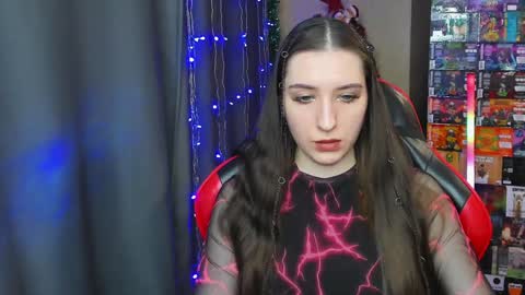 Snapshot of alice_bailey chatting on 12/25/24, 04:43 Alice online show from 12/25/24, 04:43