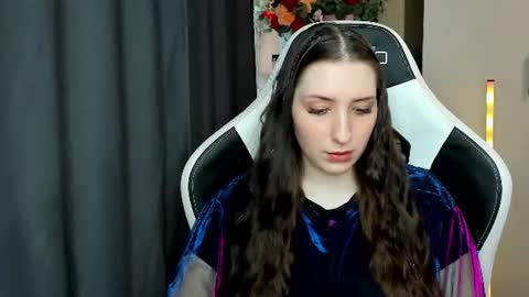 Snapshot of alice_bailey chatting on 06/29/26, 12:49 Alice online show from 06/29/26, 12:49