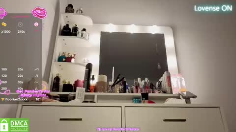 Snapshot of alice_bane chatting on 02/09/26, 08:24 A R Y A T I A online show from 02/09/26, 08:24