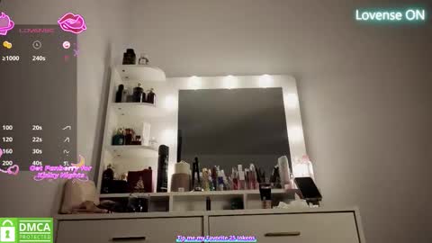 Snapshot of alice_bane chatting on 02/17/26, 07:53 A R Y A T I A online show from 02/17/26, 07:53