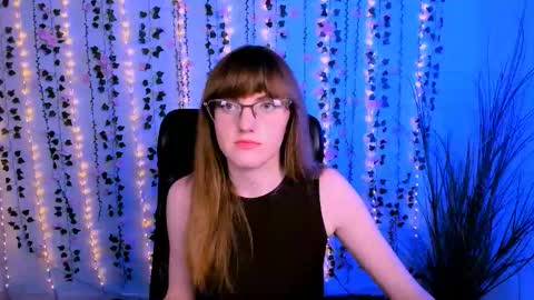 Snapshot of alice_cold chatting on 10/13/25, 09:04 alice_cold online show from 10/13/25, 09:04