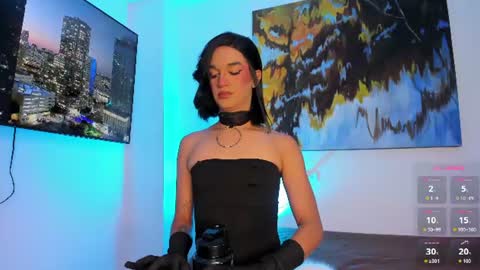 Snapshot of alice_graay__ chatting on 06/18/26, 11:20 Alice online show from 06/18/26, 11:20
