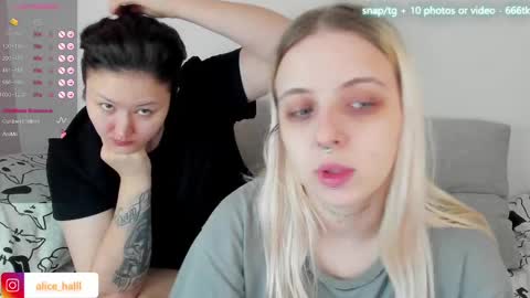 alice_halle online show from 02/25/25, 06:31