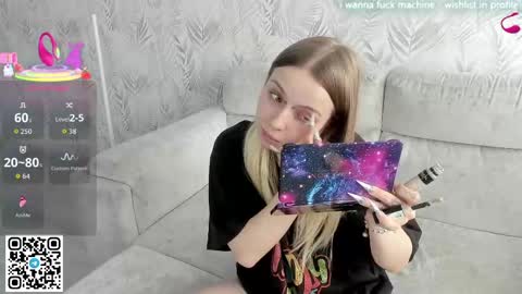 alice_halle online show from 04/14/26, 09:37