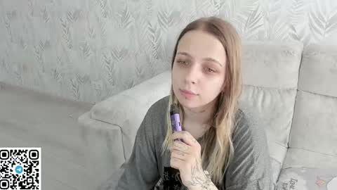 Snapshot of alice_halle chatting on 06/03/26, 07:00 alice_halle online show from 06/03/26, 07:00