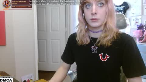 Snapshot of alice_hatchette chatting on 02/04/26, 04:35 Alice Hatchette online show from 02/04/26, 04:35