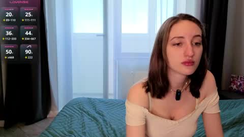 Snapshot of alice_in_chaturland_ chatting on 06/05/26, 08:31 Alice online show from 06/05/26, 08:31