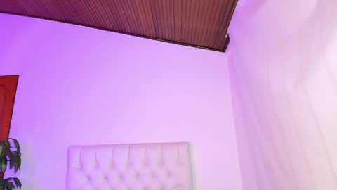 alice_jonnes_ online show from 04/04/26, 07:06