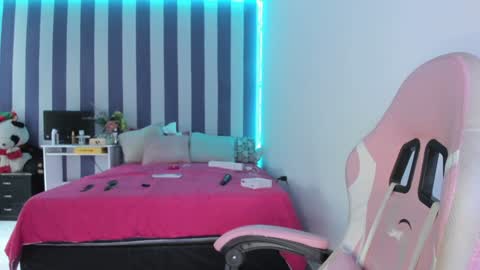 Snapshot of alice_jonson chatting on 12/20/24, 05:18 Maria Join free Telegram and suscribe my OF online show from 12/20/24, 05:18