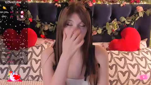 Snapshot of alice_langley chatting on 02/21/25, 12:17 Alice 3 online show from 02/21/25, 12:17