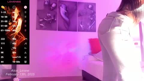 Alice  online show from 02/13/25, 10:00