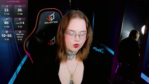 alice_linger online show from 09/14/25, 03:33