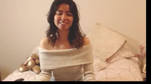 Snapshot of alice_middle01 chatting on 10/12/25, 07:46 Alice online show from 10/12/25, 07:46